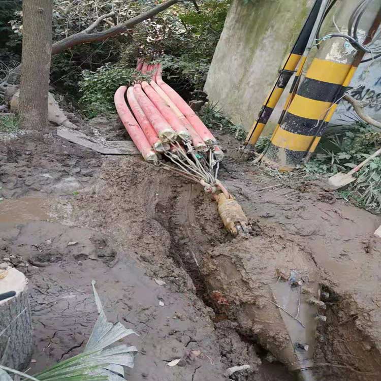 富川拖拉管